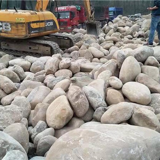 巴彦淖尔揭阳河滩石人工湖铺设鹅卵石水冲石生产基地
