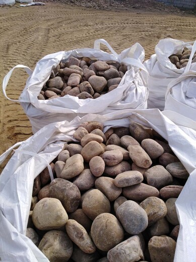 葫芦岛市鹅卵石厂家人工水系铺设鹅卵石销售