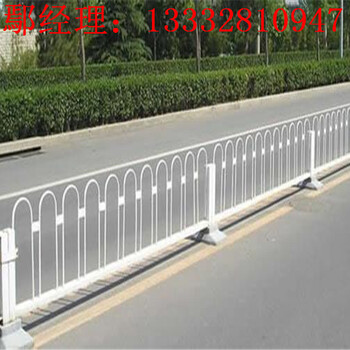 韶關(guān)公路防護(hù)欄圖片清遠(yuǎn)市政欄桿批發(fā)深圳馬路隔離欄供應(yīng)