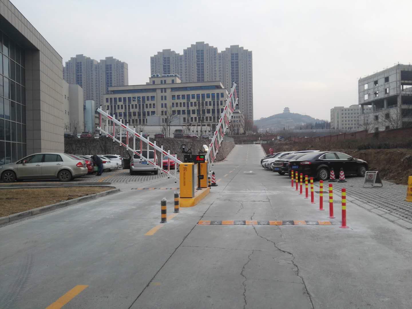 邯山區(qū)小區(qū)車牌識別道閘廠家