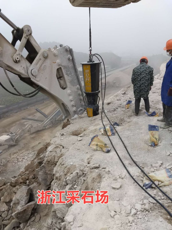 地基硬石头开挖机械--欢迎福建泉州