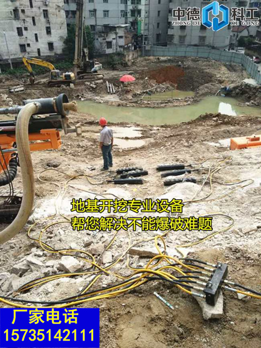 安寧排水溝地下管道溝渠開挖硬石頭怎么清除