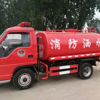 多功能环卫洒水车,园林绿化洒水车，环卫洒水车价格