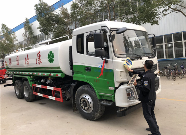 桂林绿化喷洒水车国六图片