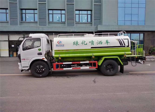 供水车