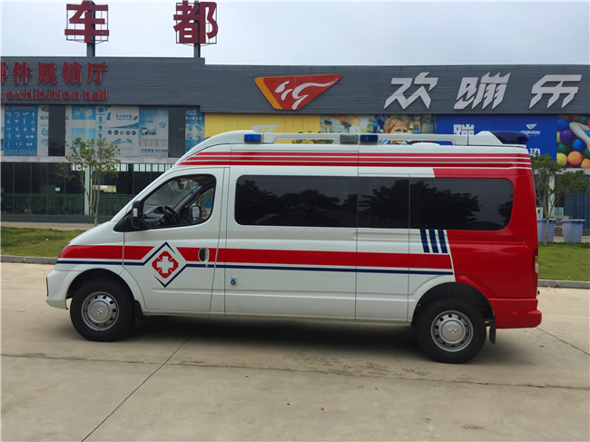 阳江市伤残护理车_福特V348救护车配置