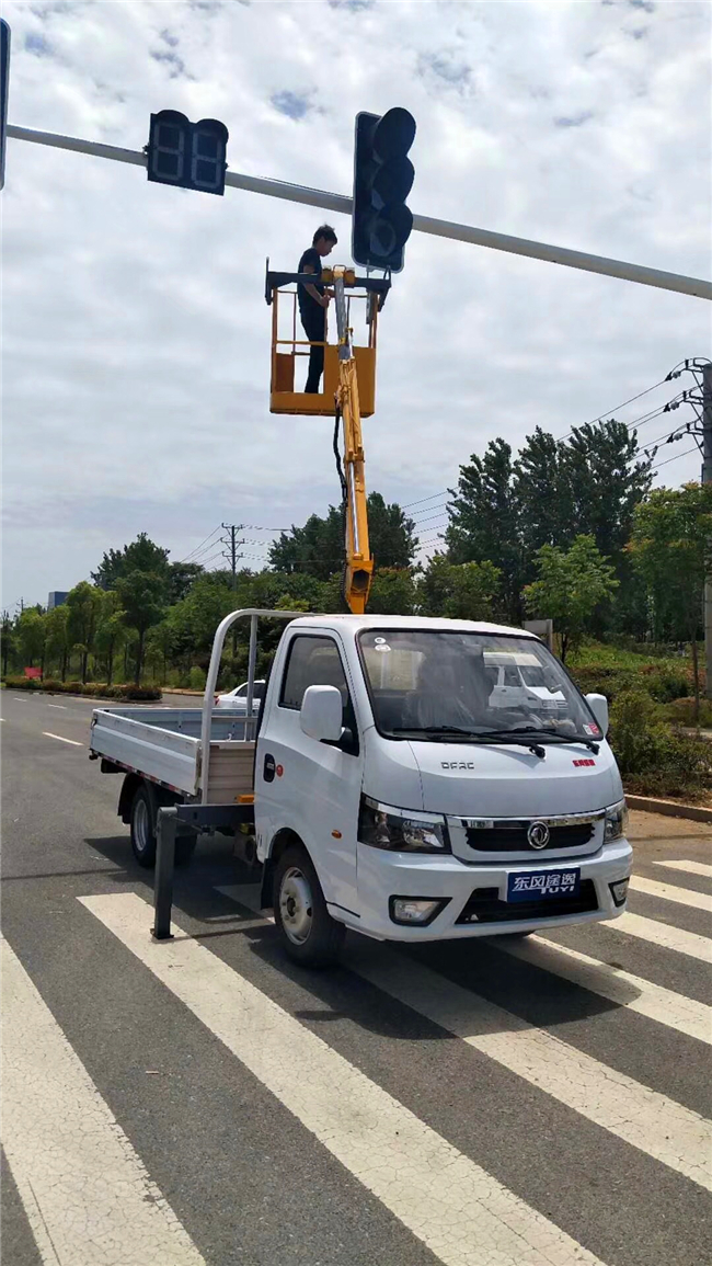 兰州市1吨随车吊价格多少