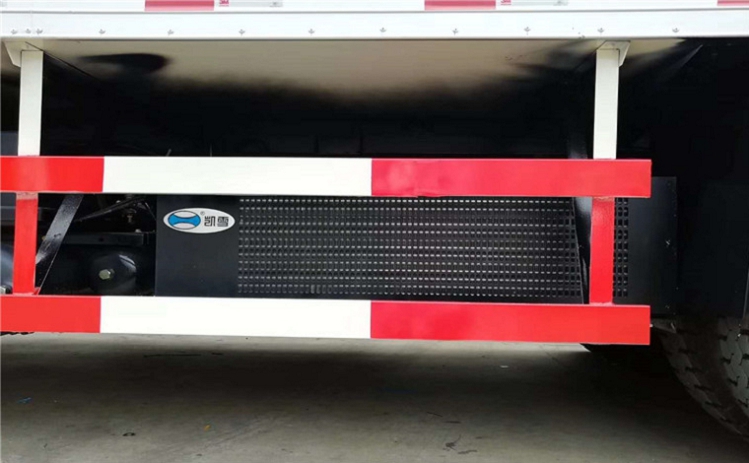 8.9米冷藏车运输鸡蛋的冷藏车