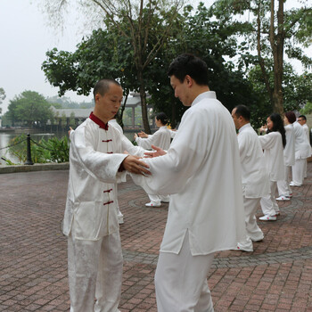 光明新区武度武馆专注心智武术,让您的孩子与众不同