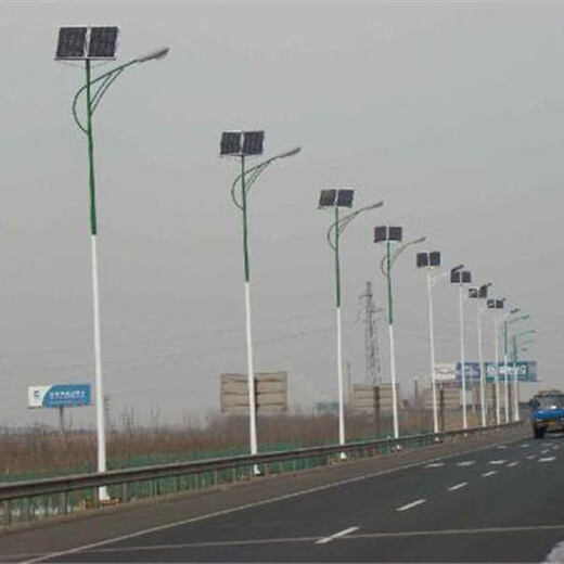 阿坝松潘县6米路灯价格led太阳能性能稳定