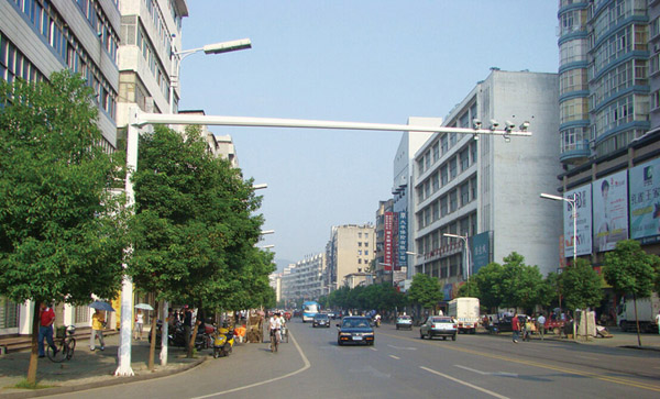 河南郑州区圆杆6米高路灯太阳能资讯