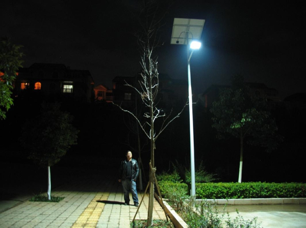 长治武乡县太阳能6米路灯价格灯具厂生产卖价多少