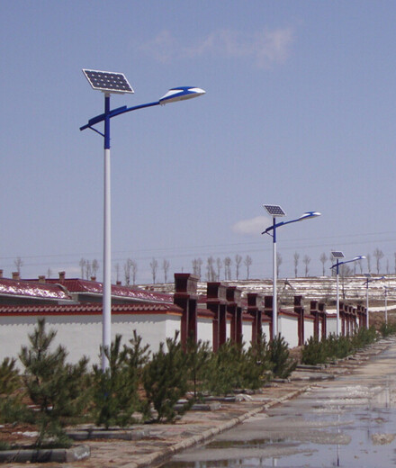 泸州龙马潭区太阳能6米路灯价格本地甩卖价路灯厂家