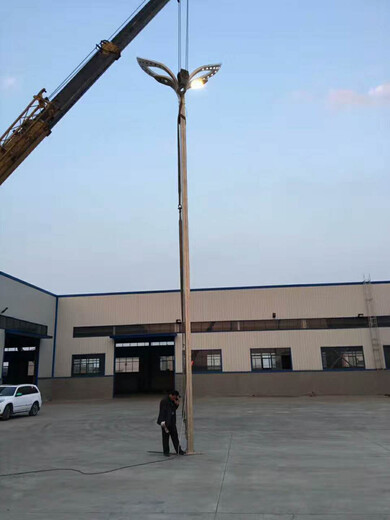 贵州黔南福泉8米全套太阳能路灯价格厂商