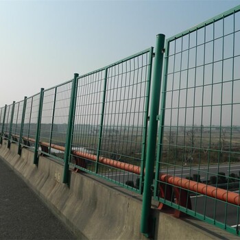 護(hù)欄網(wǎng)a山東公路護(hù)欄網(wǎng)a護(hù)欄網(wǎng)廠家