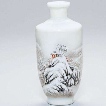 民國(guó)雪景圖瓶的如今市場(chǎng)價(jià)格
