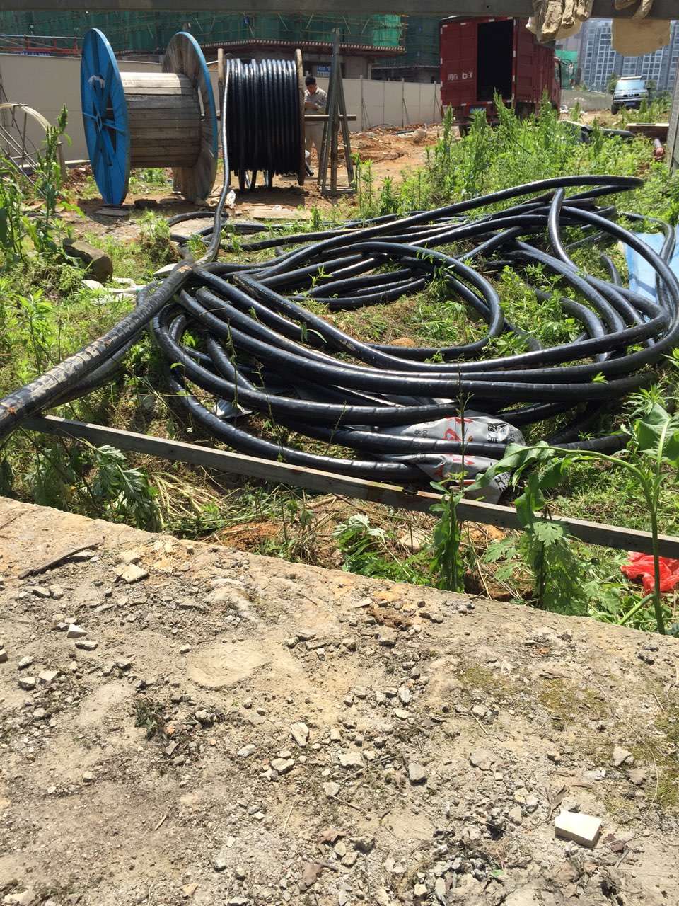 宜阳整轴电缆回收,宜阳废旧电缆线回收本地回收商