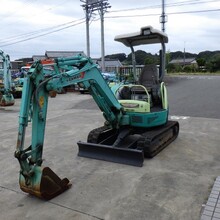 鐵路二手斗山小型挖掘機,日本二手挖機交易市場
