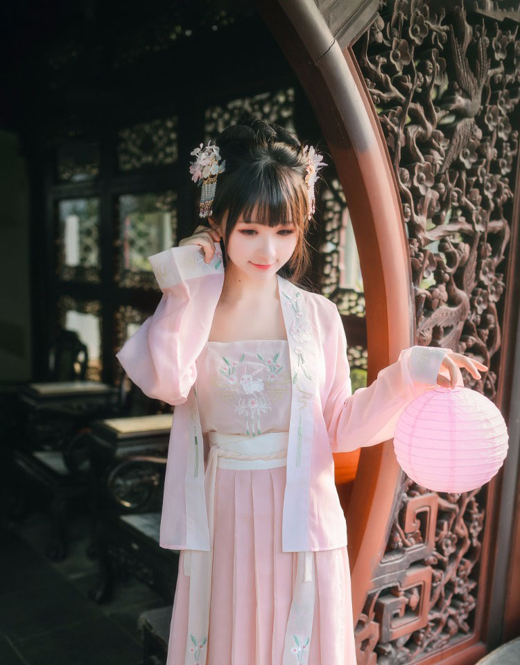 喵集租衣汉服古装c服租赁