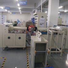 优质节能双色硅胶LED灯带挤出机,提供硅胶LED灯带挤出生产工艺图片