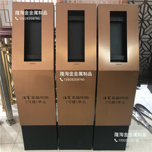 地产不锈钢门口机立柱图片楼宇对讲立柱厂家表面做玫瑰金会不会太好看了图片