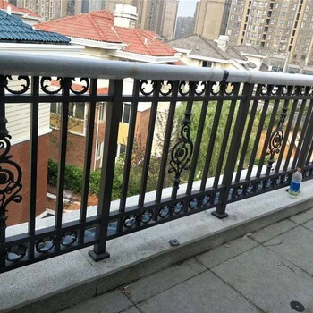 天津河北区中式别墅大门铝合金阳台护栏量身定制