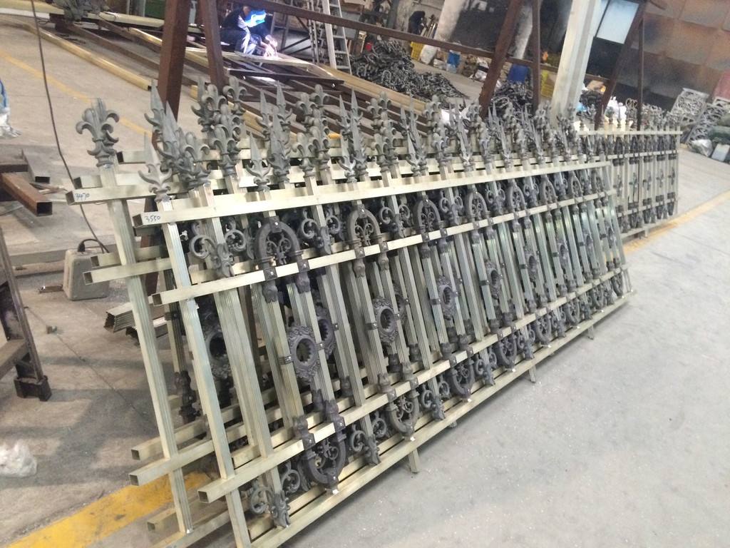 铁艺栏杆天津开发区铝艺庭院大门价格