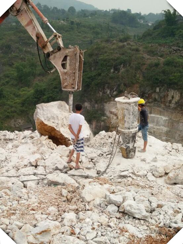 鼓楼区路面拆除坚硬岩石破裂用什么开挖多少钱一台