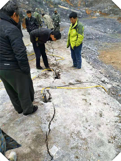 莱芜基坑管道岩石开挖机器劈裂棒多少钱