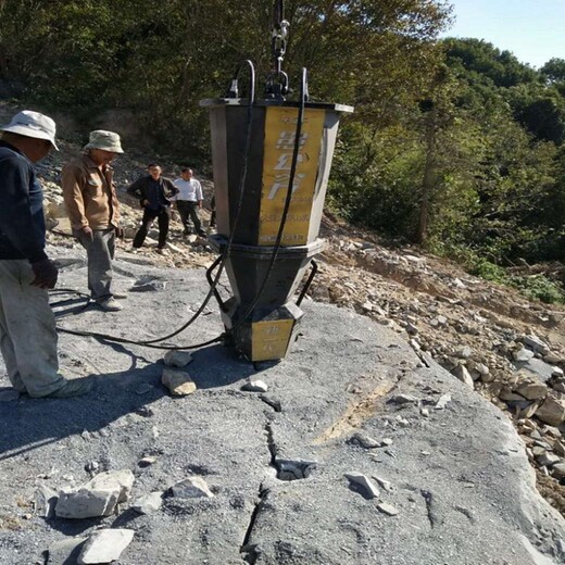 金城江区静态破除混凝土破碎机