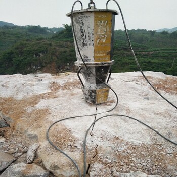 临河区采石场可以代替放炮液压开山劈裂机