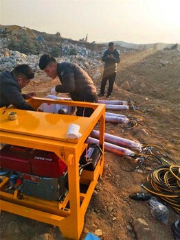 陜西麟游巖石拆除破石頭機(jī)器