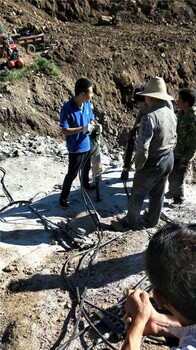 桂平致裂石料工程建筑施工液压裂石机