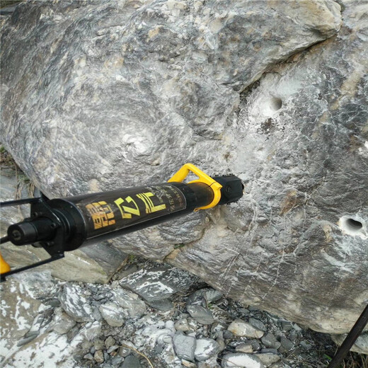 钢筋混凝土桩头液压劈裂棒开山破石花岗岩开山机柱塞式劈裂棒