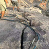 采石場開采愚公斧劈裂機新疆使用場地事故隱患