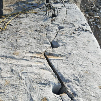 凉山州开采坚硬岩石劈裂棒液压开山机