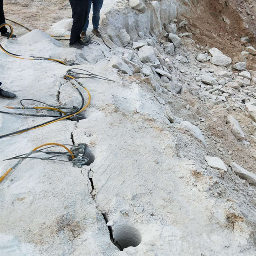 路面混凝土拆除机械破石机煤矿坚硬石头破碎机器岩石分裂机