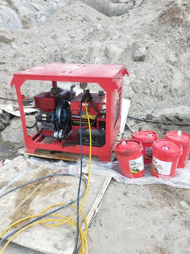 YGF-5000-液压裂石机管道开挖分裂机永州市施工案例