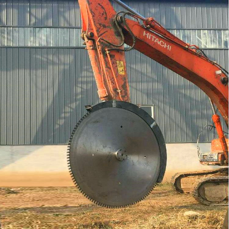来宾挖机挖掘机开山锯挖机改装360度横切竖切