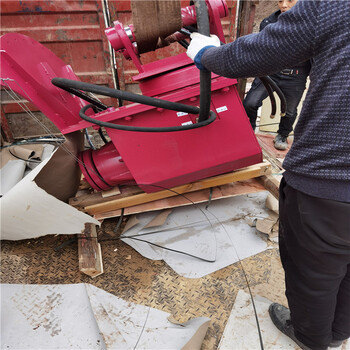 麗水挖機(jī)液壓圓盤(pán)鋸新型開(kāi)山鋸精鋼石刀頭液壓挖改巖石鋸