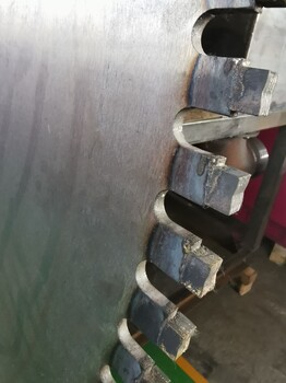 黃南圓盤(pán)鋸礦山上用的大鋸圖混凝土邊坡修理挖改巖石鋸