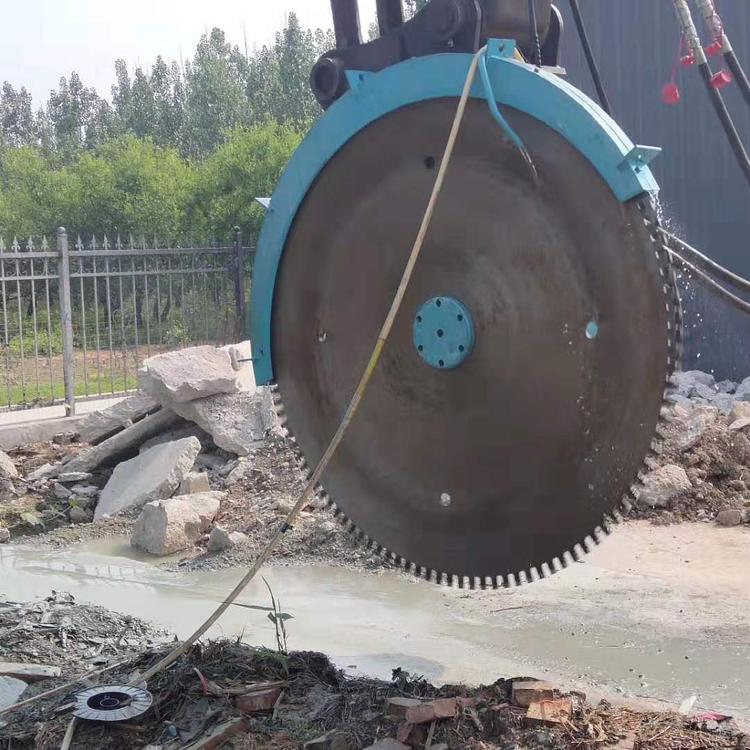 西安挖掘机改装锯石机360°切割岩石锯