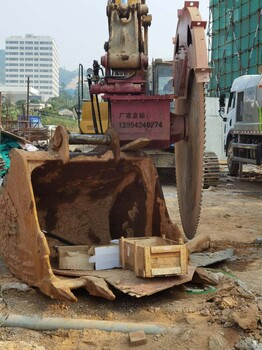 福州市全新圓盤巖石鋸?fù)诰驒C驅(qū)動巖石鋸切割效果