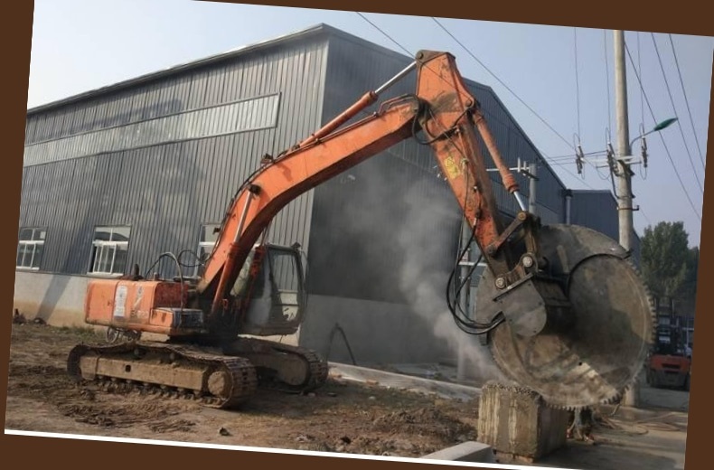 枣庄市二手挖机改装切割锯 挖掘机驱动岩石锯价钱