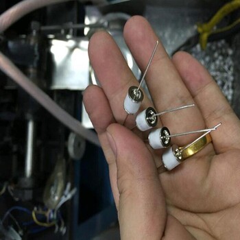 電容點(diǎn)焊機(jī)電容電阻引腳與多股電子線焊接電容焊接機(jī)廣州精源