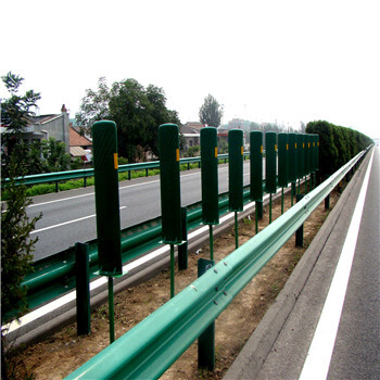 青海湟源公路波形护栏喷塑波形护栏立柱配件路侧防护栏价格