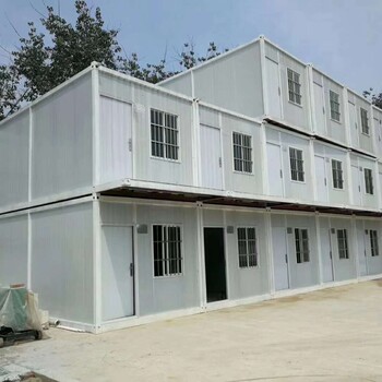北京住人集裝箱活動(dòng)房，可配上下鋪、空調(diào)，設(shè)施