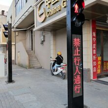 广西深圳湖南湖北一体式行人过街系统一体式智能信号灯交通行业