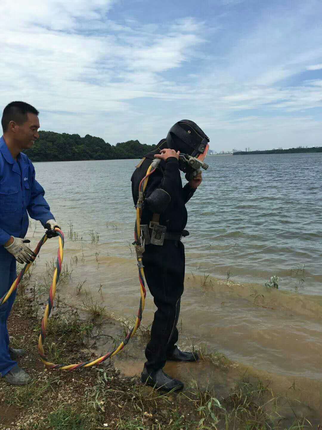 呼伦贝尔水下打捞工程队哪家好（万力水下作业公司）