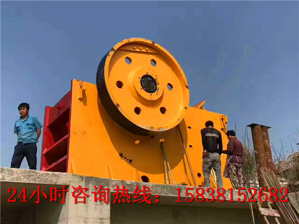 重庆永川鹅卵石制砂机，移动破碎机免费指导安装